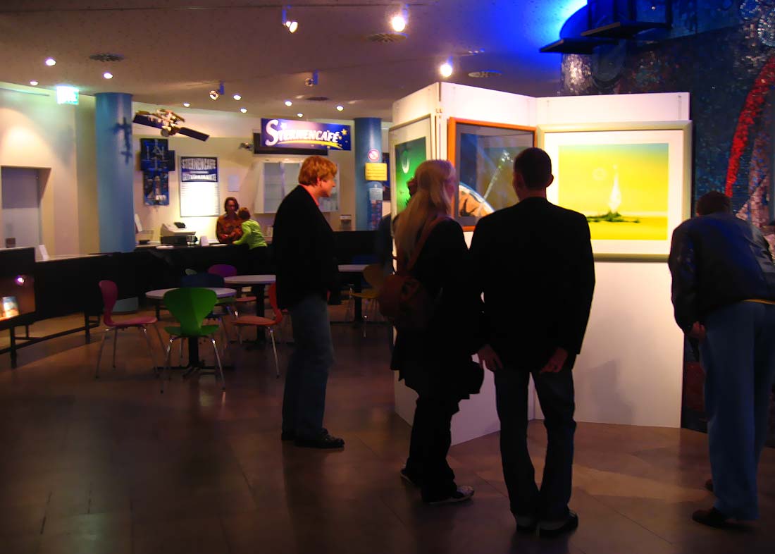 Foto: Vernissage, Spacelands-Ausstellung im Planetarium Nürnberg